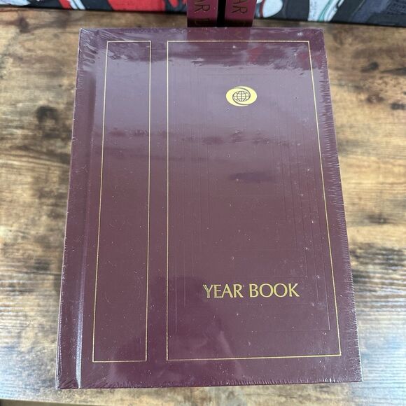 Vintage Lot of 10 Year Book 1994-2003 Events of 1993-2002 Encyclopedia Book Set - Picture 10 of 12